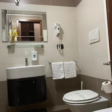 住宿加早餐酒店 Quintino 2*